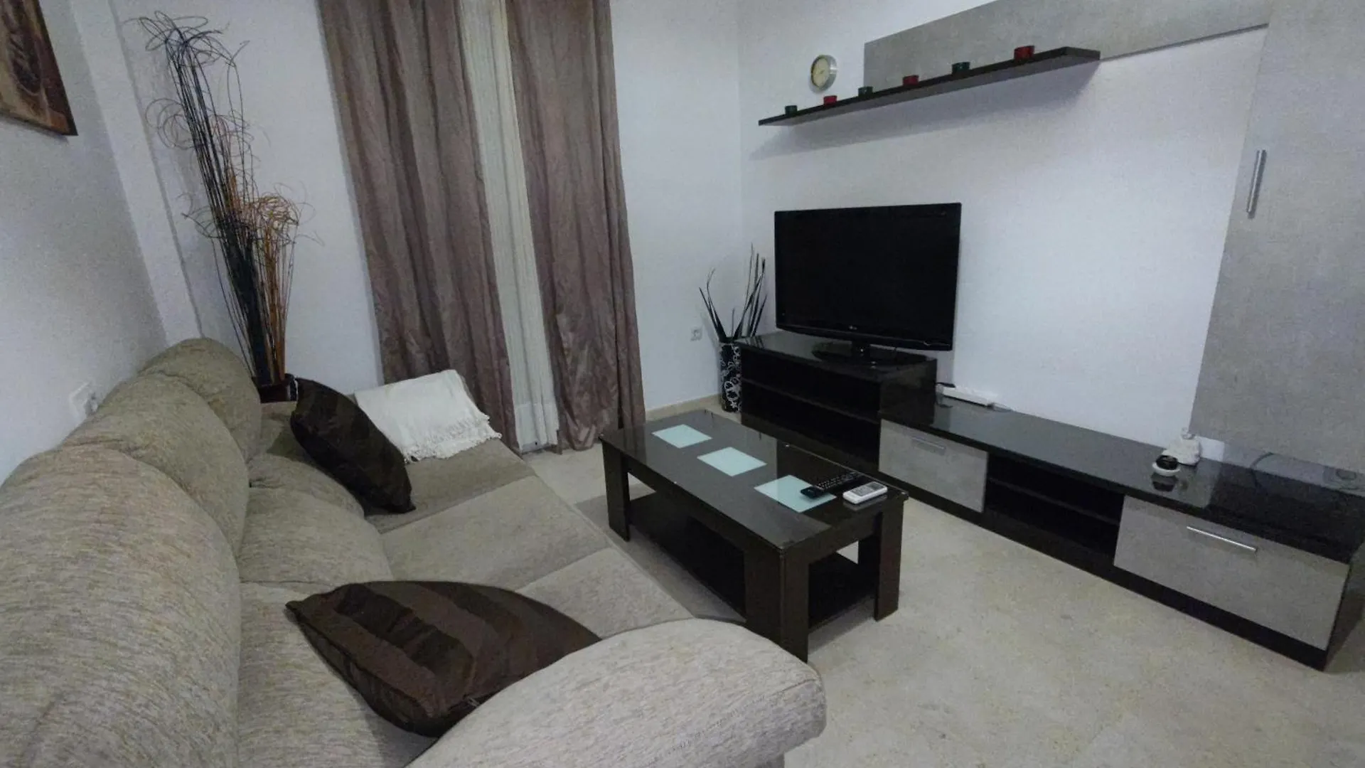 Apartamento Sevilla 阿尔卡拉德瓜代拉